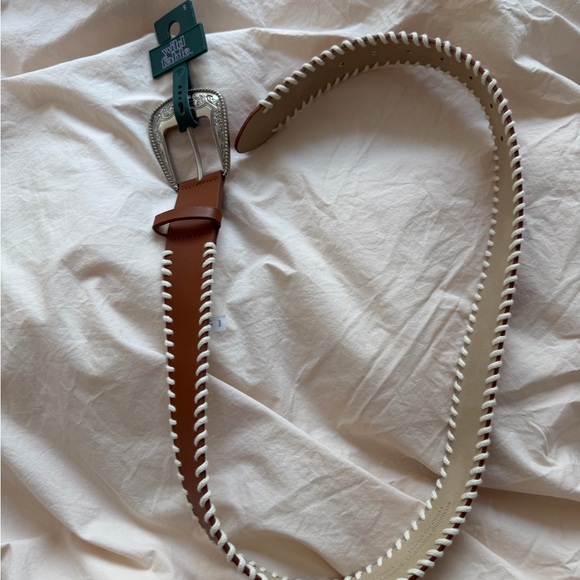 wild fable Brown Western Belt with White Whipstitch and Silver Buckle - Picture 3 of 4